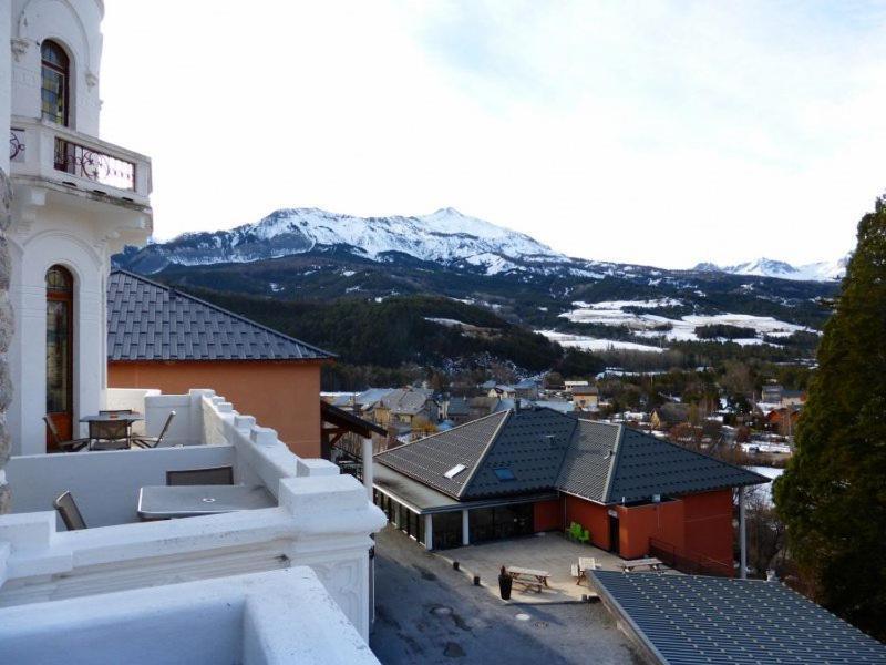Appartement Standing Chateau Des Magnans Jausiers Exterior foto